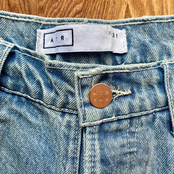 AYR The Always Short in Quartz - Picture 7 of 8